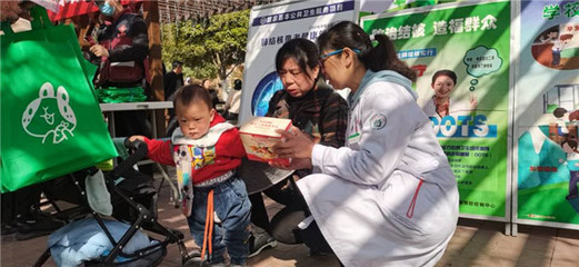 漢陰城關鎮 營養包發放與咨詢服務，為嬰幼兒健康成長保駕護航